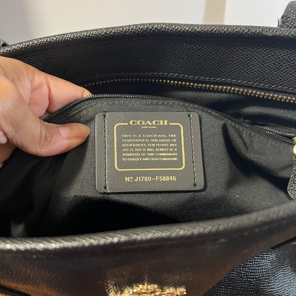 Coach Black Leather City Tote Bag - Picture 9 of 16